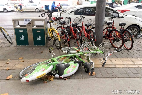 酷骑单车倒闭让员工拆车轮抵工资 街头单车垃圾难处理