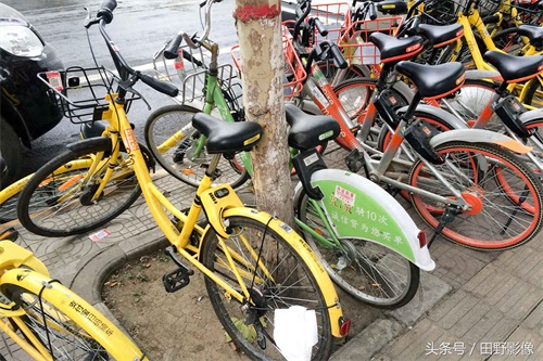 酷骑单车倒闭让员工拆车轮抵工资 街头单车垃圾难处理