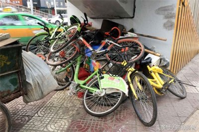 ​酷骑单车倒闭让员工拆车轮抵工资 街头单车垃圾难处理