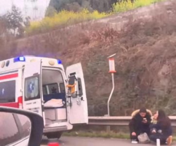 ​四川高速车祸目击者爆料：人没送到医院瞬间的绝望