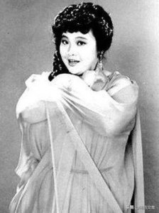 ​沈殿霞年轻时也很漂亮，一生只爱过一人，捧红渣男却含恨而终