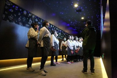 陕西新东方:新东方毕业学子走进御品轩 助力广阔前程