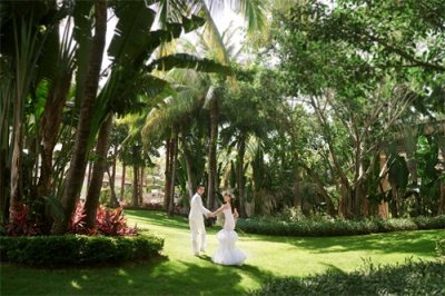 ​三亚旅拍婚纱照哪家好？三亚婚纱摄影工作室排名前5榜单