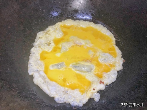 劲道可口美味无比的家常焖饼，味道堪比小吃店，新手也很容易上手