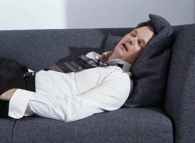 ​睡觉流口水是什么原因如何治疗（睡觉流口水，暗示身体有哪些疾病？经常流口水