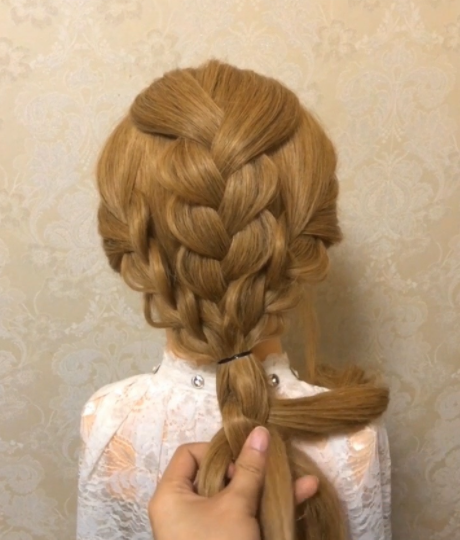 自己怎么编麻花辫,怎么自己编麻花辫儿图7