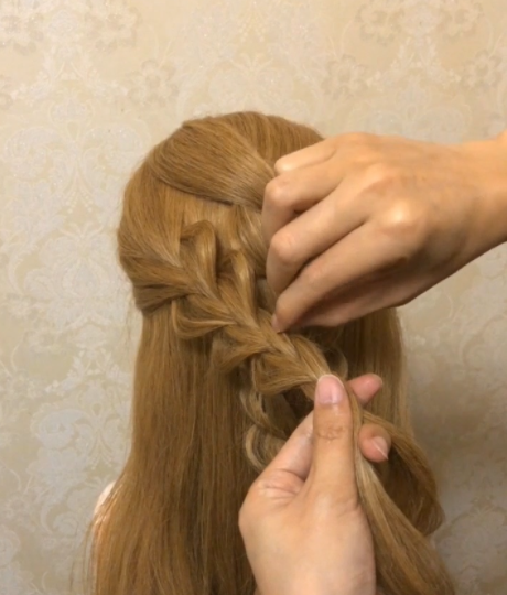 自己怎么编麻花辫,怎么自己编麻花辫儿图4