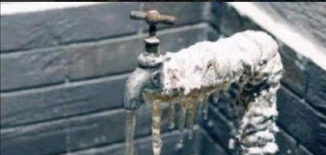 冬天水表冻破了怎么办，冬天水表怎么不冻坏？图3