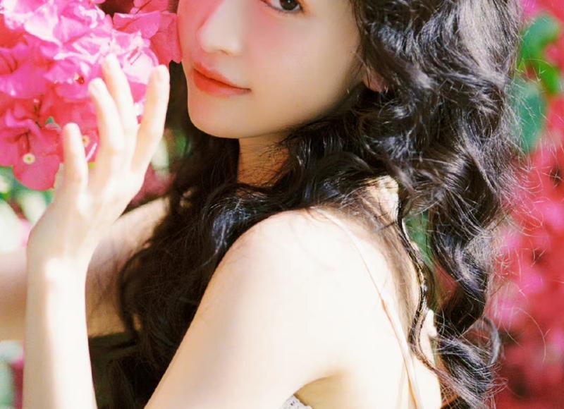 第一次约会去接女生合适，第一次跟女生约会怎么聊