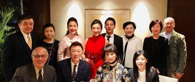 邓光荣32岁女儿大婚，生前一众好友前来祝贺，老戏骨同框实属难得