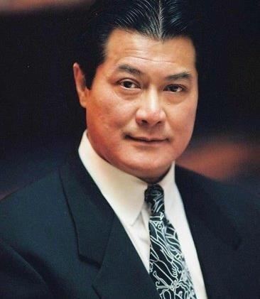 邓光荣32岁女儿大婚，生前一众好友前来祝贺，老戏骨同框实属难得