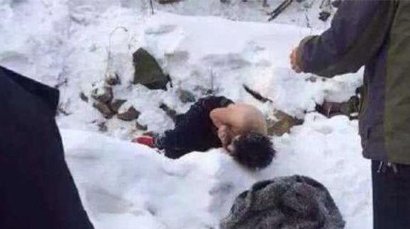 为什么被冻死的人会在临死前脱衣服？冷了不是应该多穿衣服吗？