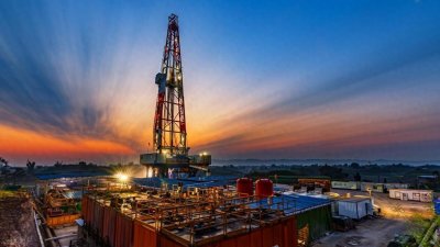 ​想当年油田逢年过节发购物卡，我们本地的兴隆大家庭破产了，怀念