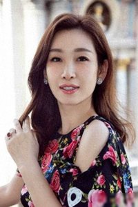 ​秦海璐“巨婴症儿子”已经9岁，见到他长相后，网友称呼有些意外