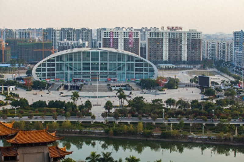 玉林，“岭南美玉，胜景如林”，自古享有“岭南都会”之美誉