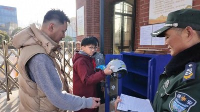 ​普陀区校园共享头盔全覆盖，安全教育从“头”开始