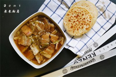 ​在家也能做正宗肉夹馍，做法详细一看就会，馍香酥脆肉香浓郁