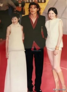 身高只有163的大S，却拍出了她有173的身高，这大长腿赶上名模了