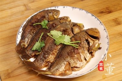 ​小董手把手教你糟鱼家常做法，下酒又下饭，连骨头一起都吃光
