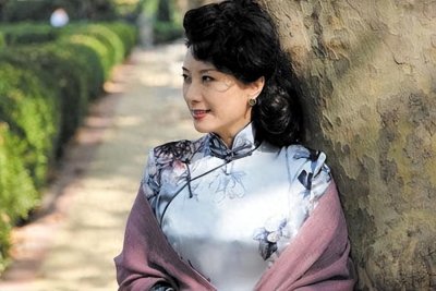 ​王静算得上是娱圈的一股“清流”，她的人生选择值得敬佩！