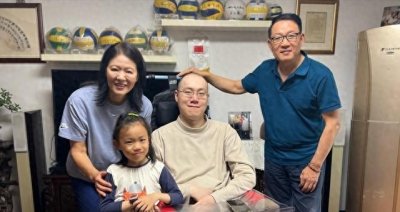 ​有情有义！郎平再次看望汤淼，瘫痪17年做试管婴儿女儿已7岁