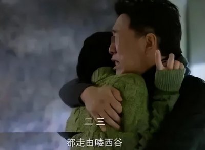 ​蒋雯丽和黄轩“偷情照”被扒：丈夫“车震门”12年后，她怎么了