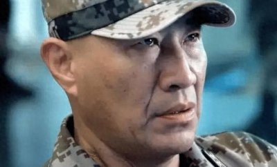 ​战狼：为什么冷锋对天空开枪，也不对着老猫开枪？网友：原因真实