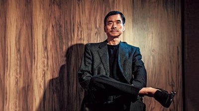 ​他是黑道教父，曾在香港一手遮天，55岁返回大陆时被百名警察逮捕