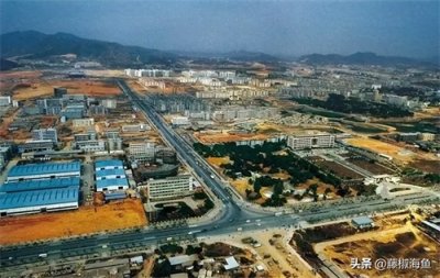 ​30多年前的广东深圳，这些照片唤醒了你的青春回忆么？
